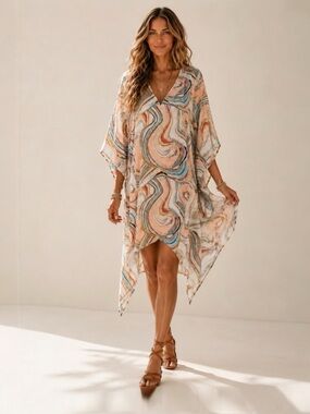 $99 Buddy Love Cover Up/ Top / Mini Dress / Tunic / Size M/L Abstract Print